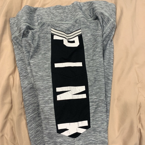 VS PINK WORKOUT LEGGINGS - Picture 2 of 2